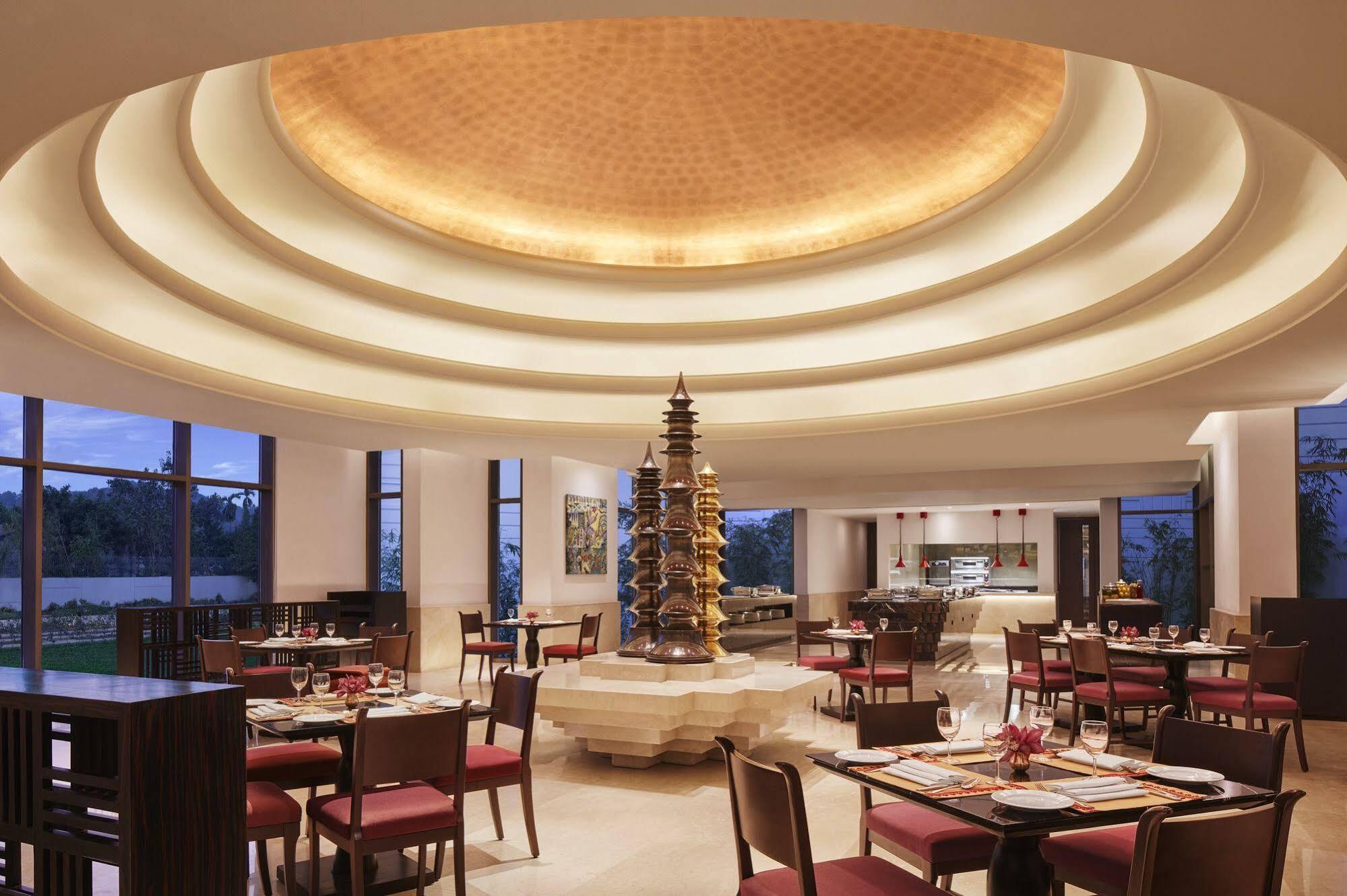 Vivanta Guwahati Eksteriør bilde